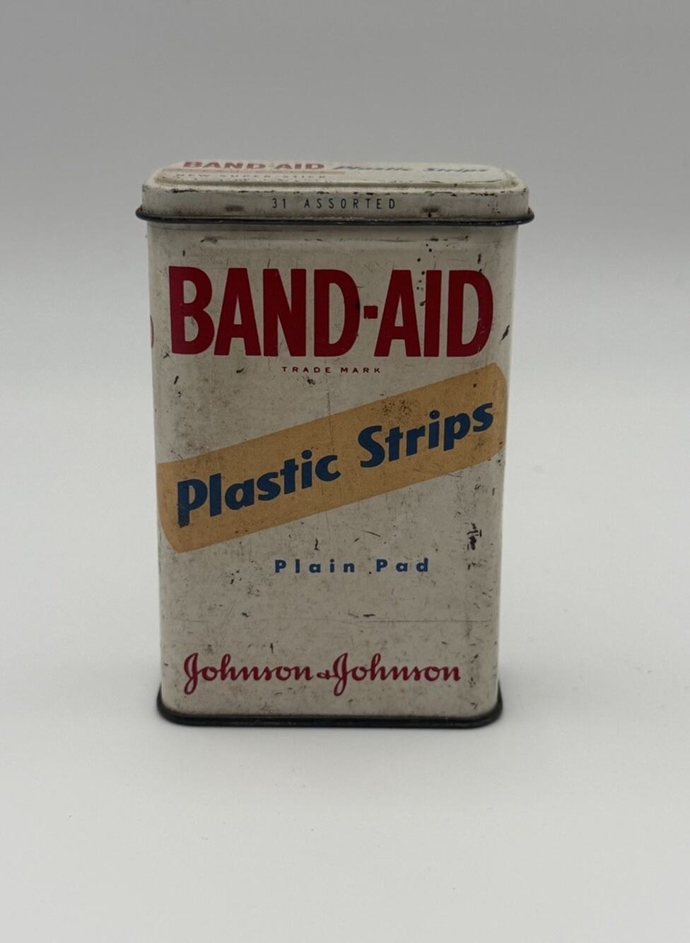 Vintage Johnson & Johnson BAND-AID Plastic Strips Plain Pad Metal tin Super Rare